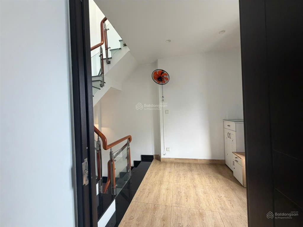 Bán nhà mặt tiền đường ngô quyền, 18,5 tỷ, 49m2, 3pn, 4wc, pháp lý đầy đủ