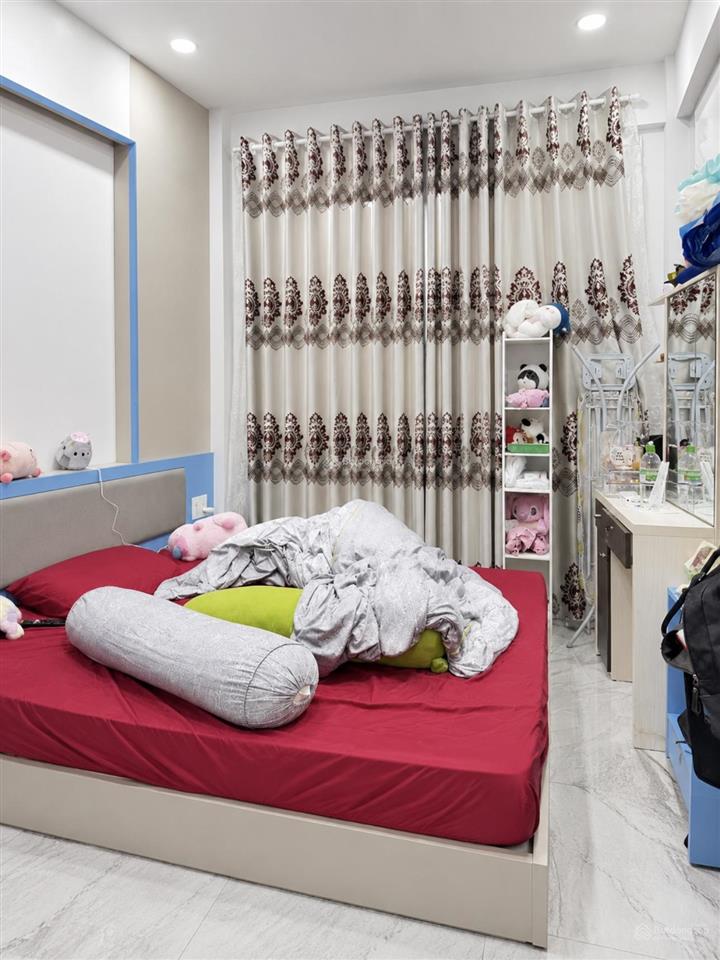 Nhà quận 10 khu thành thái  5 tầng  hẻm ô tô thẳng  diện tích 37 m2  đất vuông  chỉ hơn 8 tỷ