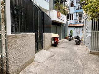 Nhà quận 10  diện tích 44,1 m2  4 phòng ngủ  4 nhà vệ sinh  hẻm ba gác thông  chỉ hơn 5 tỷ