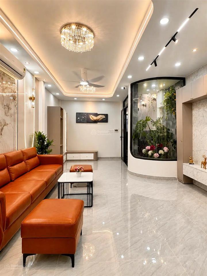 Nhà phú nhuận khu phan xích long  diện tích 4,2 x 15m  3 phòng ngủ  chỉ hơn 7 tỷ