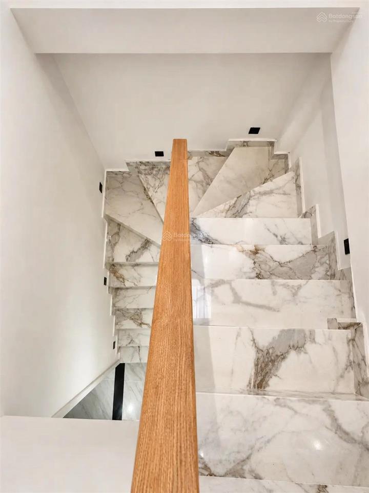 Nhà phú nhuận khu phan xích long  diện tích 4,2 x 15m  3 phòng ngủ  chỉ hơn 7 tỷ