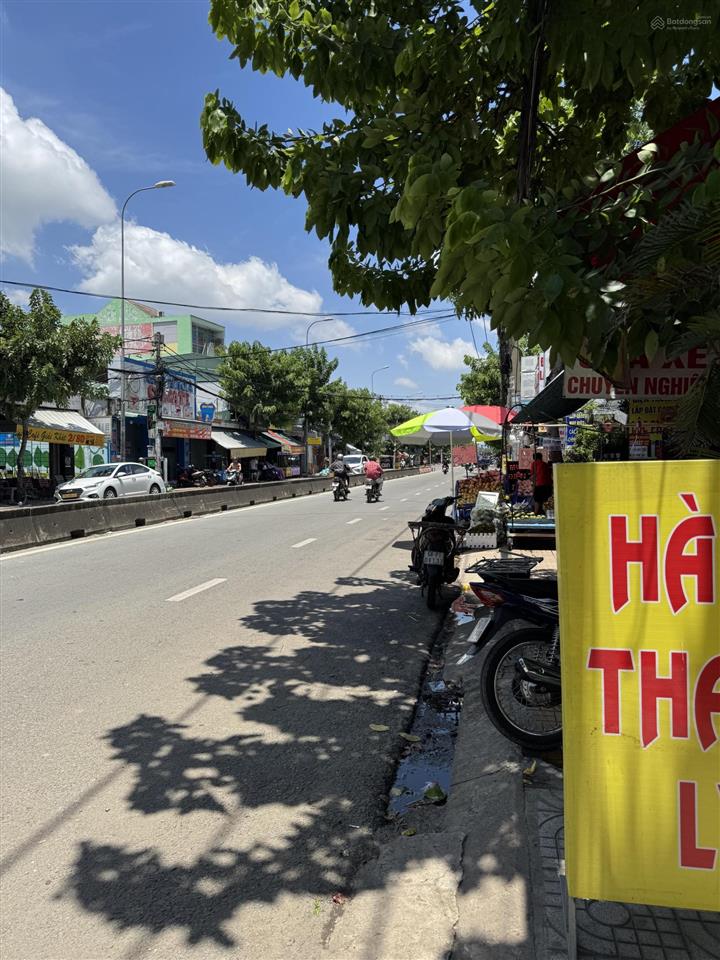 Chính chủ bán nhà mặt tiền nguyễn thị sóc, giá cực rẻ