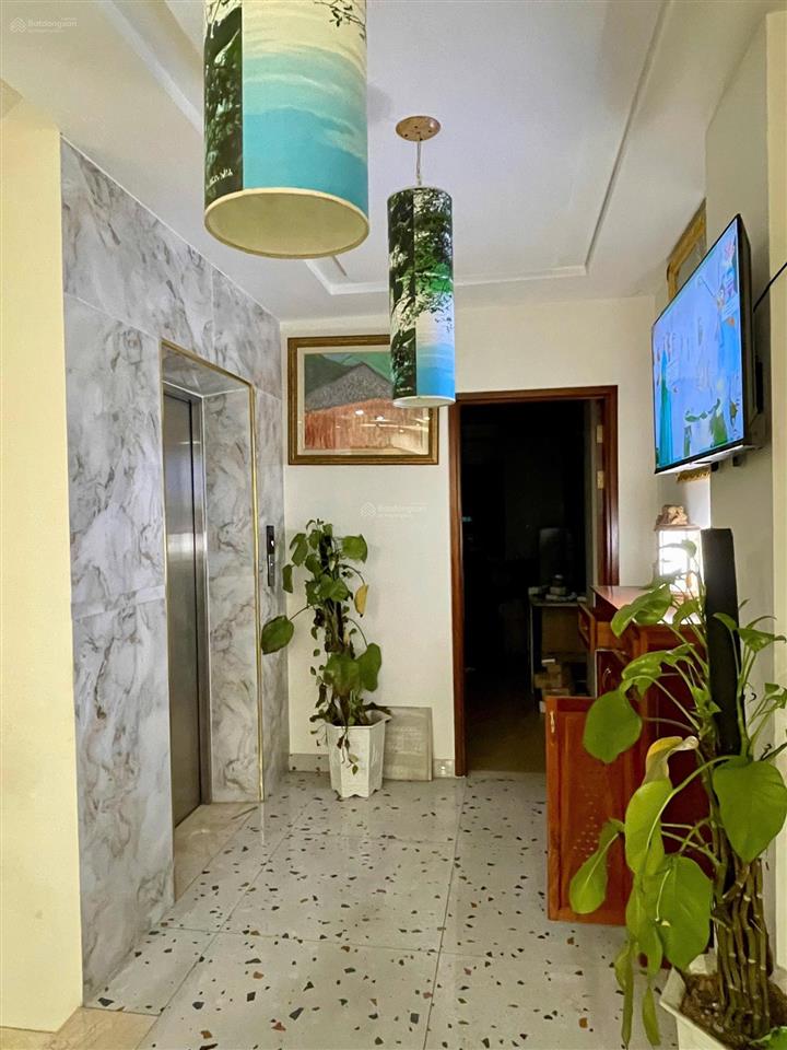 Chính chủ bán nhà mặt tiền 6 x30m, xây dựng 7 lầu kiên cố