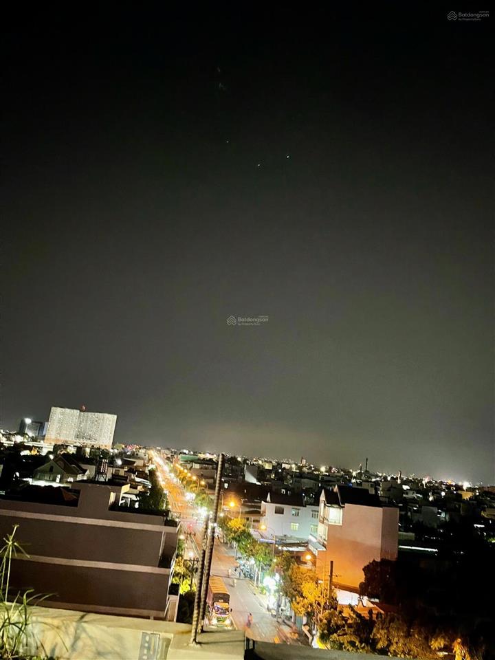 Chính chủ bán nhà mặt tiền 6 x30m, xây dựng 7 lầu kiên cố