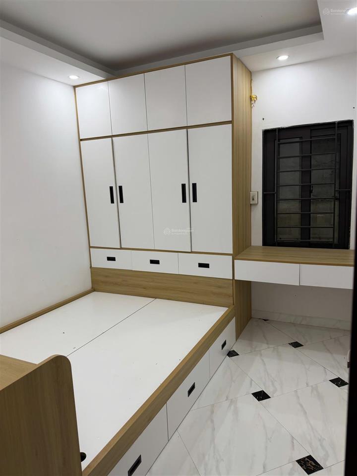 Bán nhà riêng tại đồng nhân, 4,6 tỷ, 30m2, 4pn, 4wc, mặt tiền 3m