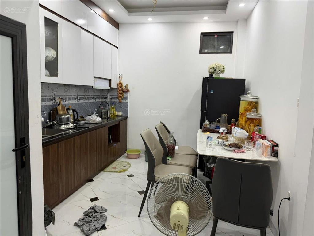 Bán nhà riêng tại đồng nhân, 4,6 tỷ, 30m2, 4pn, 4wc, mặt tiền 3m