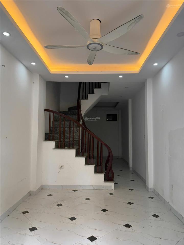 Bán nhà riêng tại đồng nhân, 4,6 tỷ, 30m2, 4pn, 4wc, mặt tiền 3m