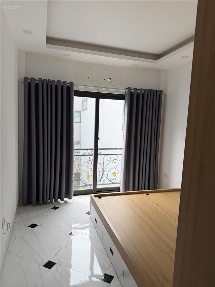 Bán nhà riêng tại đồng nhân, 4,6 tỷ, 30m2, 4pn, 4wc, mặt tiền 3m