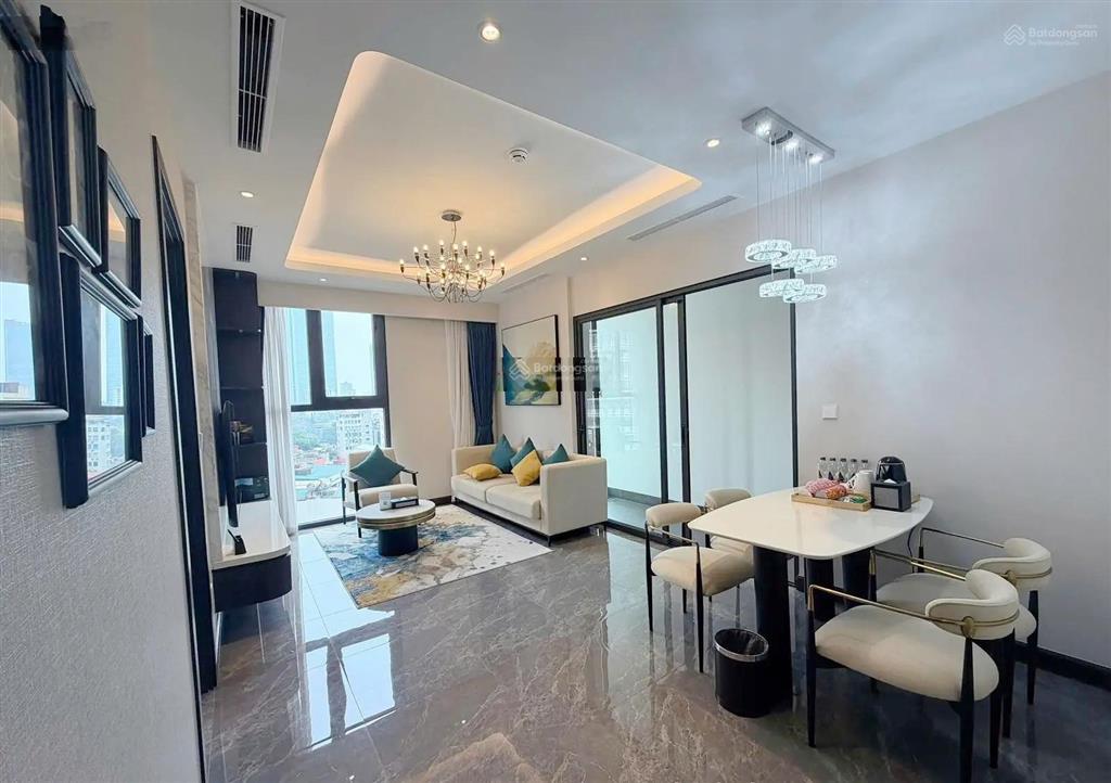 Chính chủ bán căn góc 64m2 tầng đẹp the gloria by silk path nguyên hồng sổ đỏ riêng 8,8 tỷ