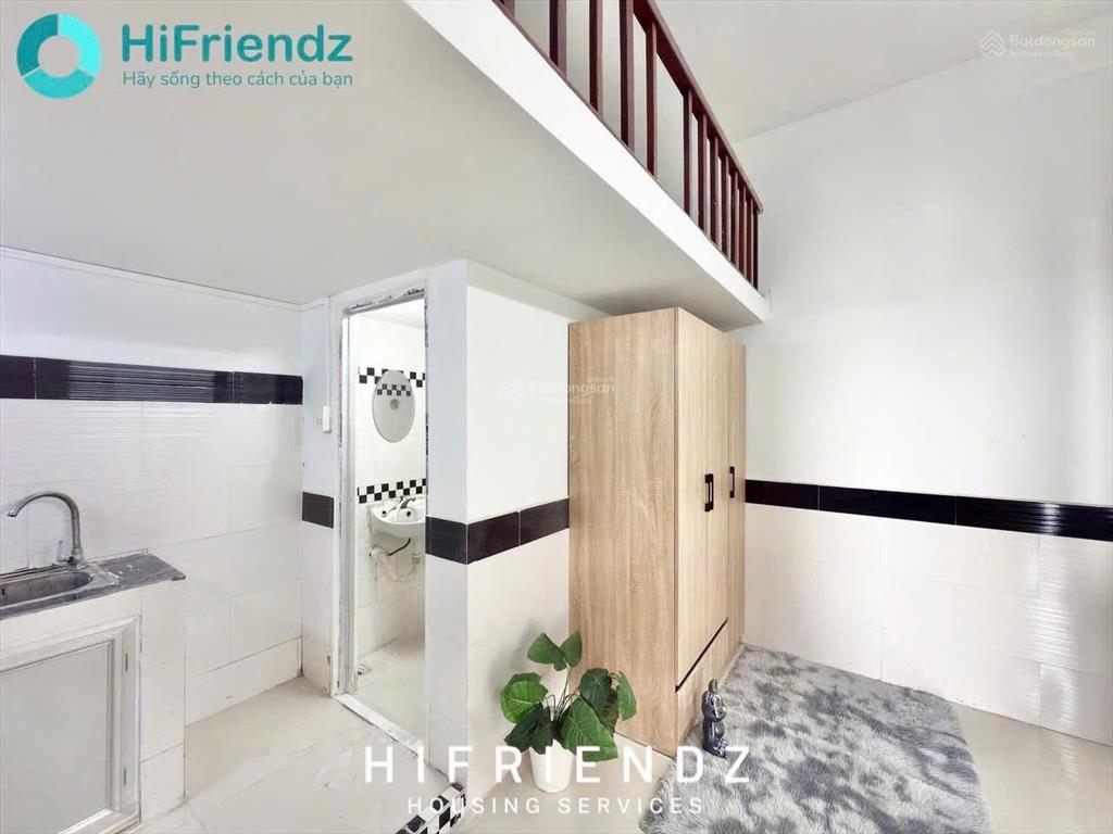Duplex mới xây  gác thang hộp siêu đẹp  có ban công tiện di chuyển tân phú  q.11