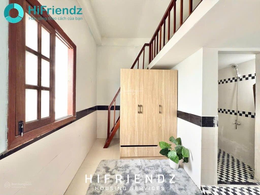 Duplex mới xây  gác thang hộp siêu đẹp  có ban công tiện di chuyển tân phú  q.11