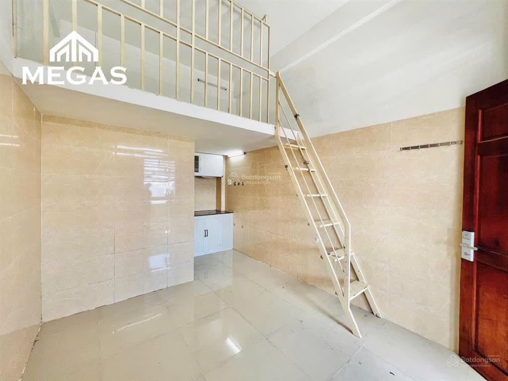 Phòng trọ gác cao  rộng an ninh sạch sẽ thuận tiện di chuyển giáp q6