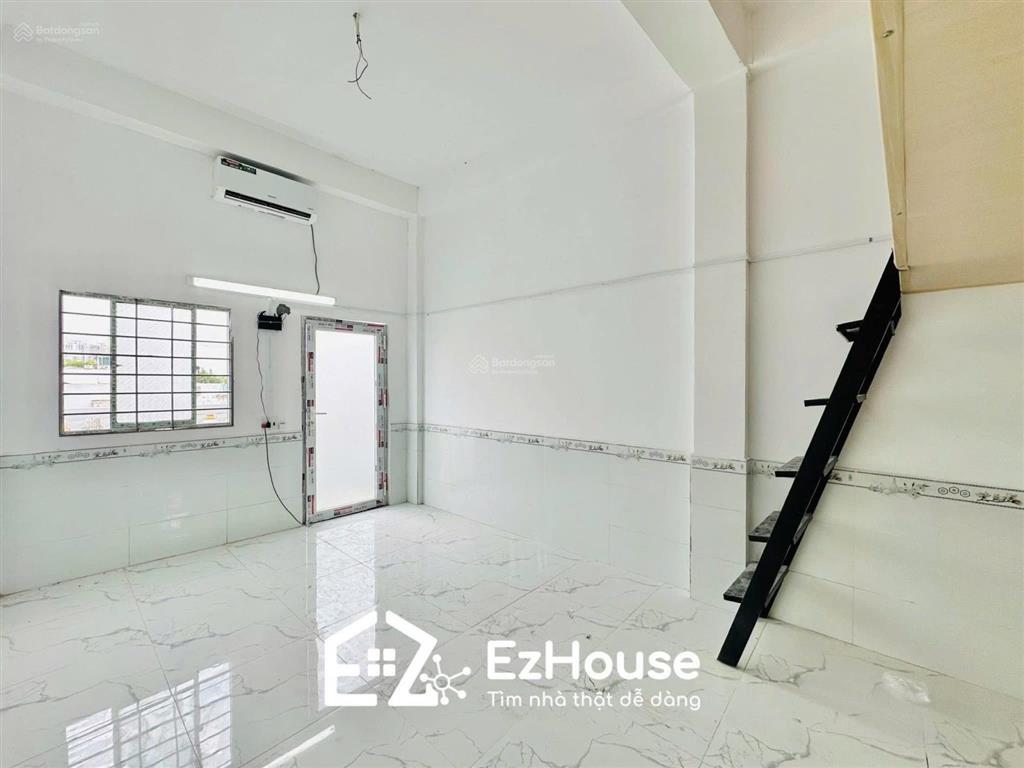 Duplex gác cao ngay nguyễn văn luông  mới 100%  đường lớn oto tới chỗ  thuận tiện di chuyển