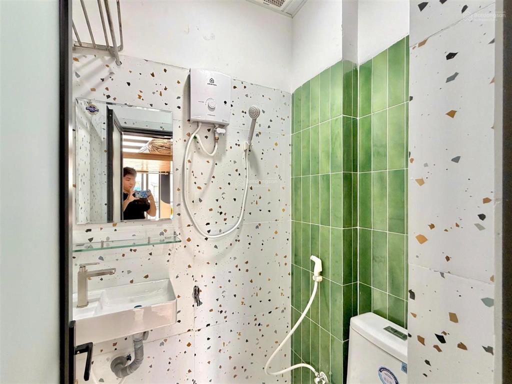 Duplex đầy đủ nội thất cho sinh viên vlu, iuh  có ban công riêng siêu đẹp
