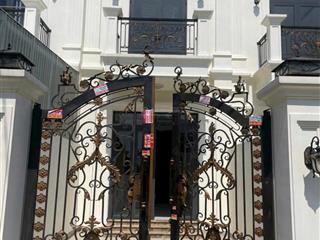 Chủ đầu tư thanh lý căn nhà 1 trệt 1 lầu, shr, ngay kdc an phú tây