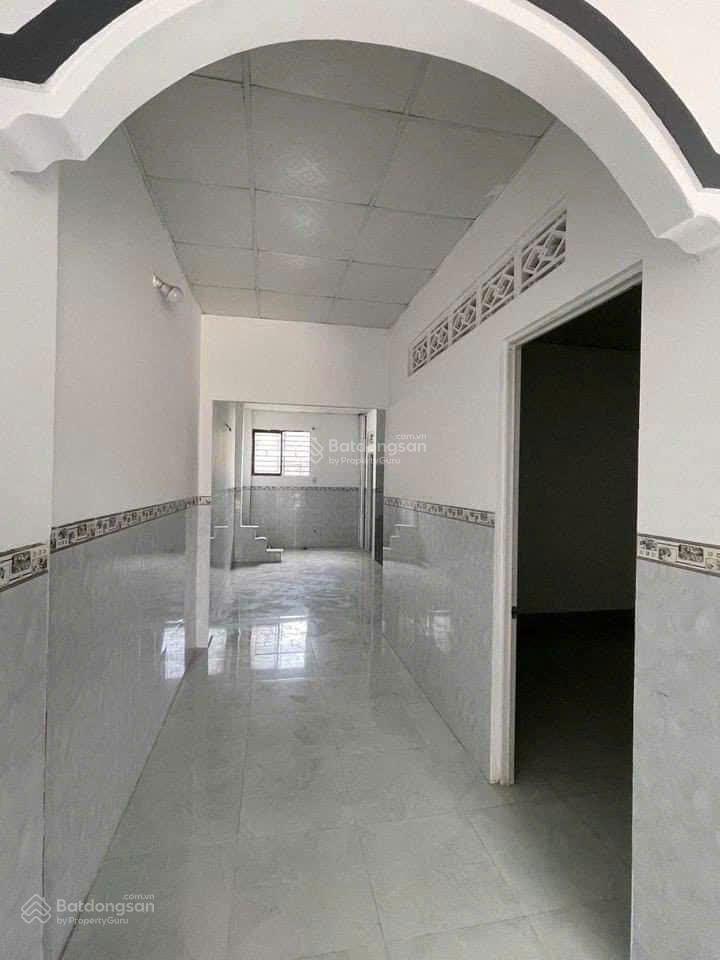 Nh thanh lý căn nhà cũ, hẻm 1/ đường dương đình cúc, xã tân kiên cách cầu bình điền 300m