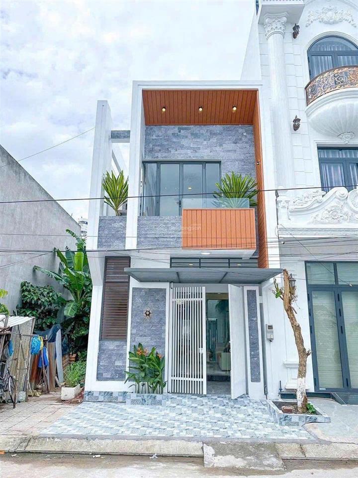 Vietbank thanh lí phát mãi căn nhà 1 trệt, 1 lầu ngay kdc bình hưng, sổ hồng riêng