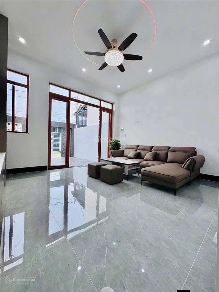 Chính chủ bán gấp căn nhà ngay kdc gia hòa, bình hưng