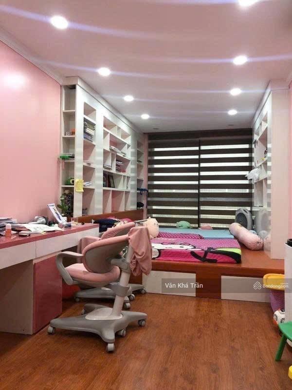 Bán nhà phân lô phố hoàng cầu  đống đa, 60m, 6 tầng thang máy, ô tô vào nhà, 29,9 tỷ
