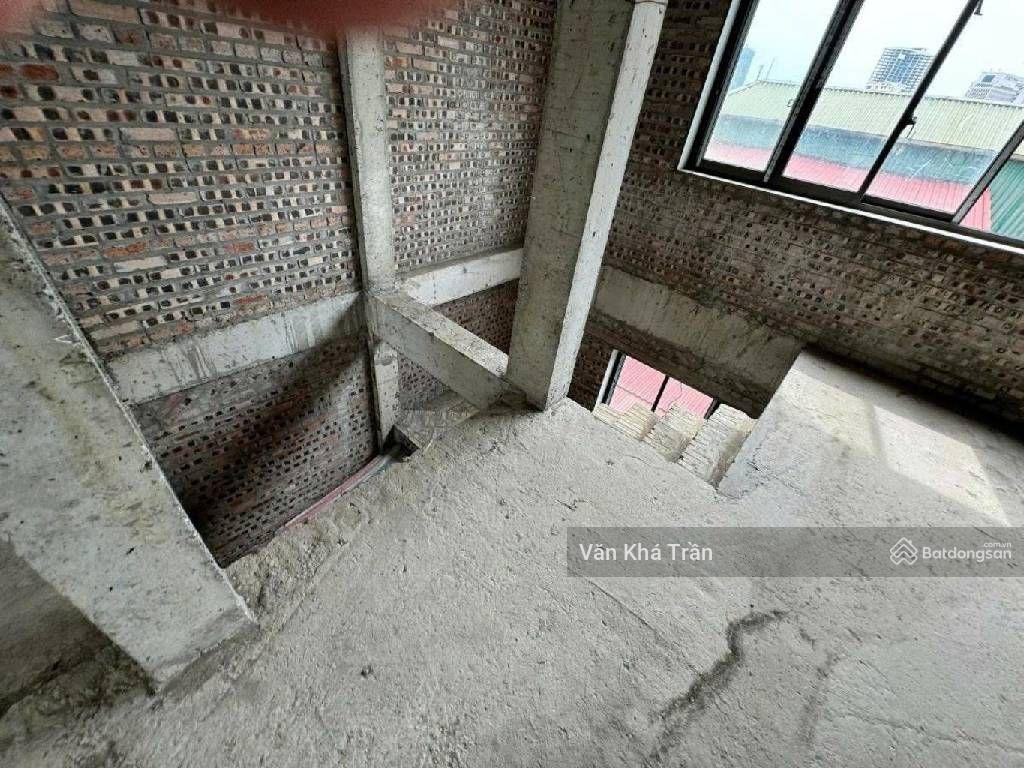 Bán nhà biệt thự song lập phố nguyên hồng, đống đa lô góc 72m 5 tầng mt 6m 43 tỷ