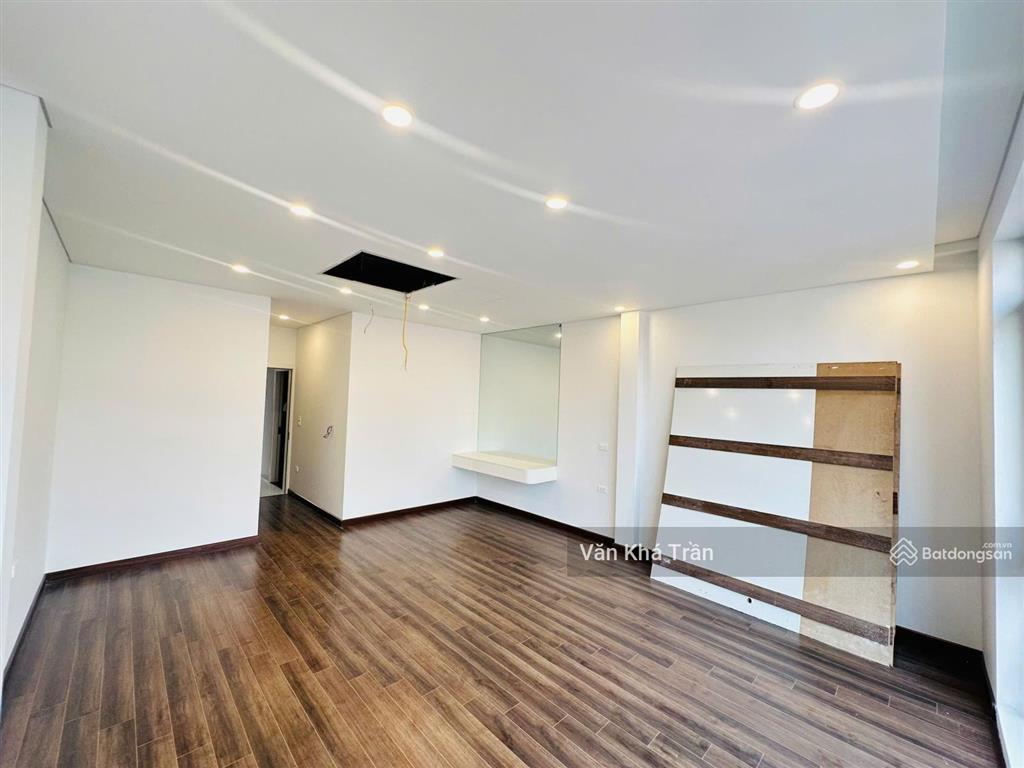 Bán nhà riêng chính chủ phố đặng văn ngữ  đống đa 64m2 7 tầng thang máy ô tô vào nhà 36,8 tỷ
