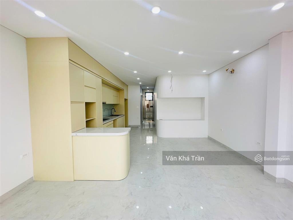 Bán nhà riêng chính chủ phố đặng văn ngữ  đống đa 64m2 7 tầng thang máy ô tô vào nhà 36,8 tỷ