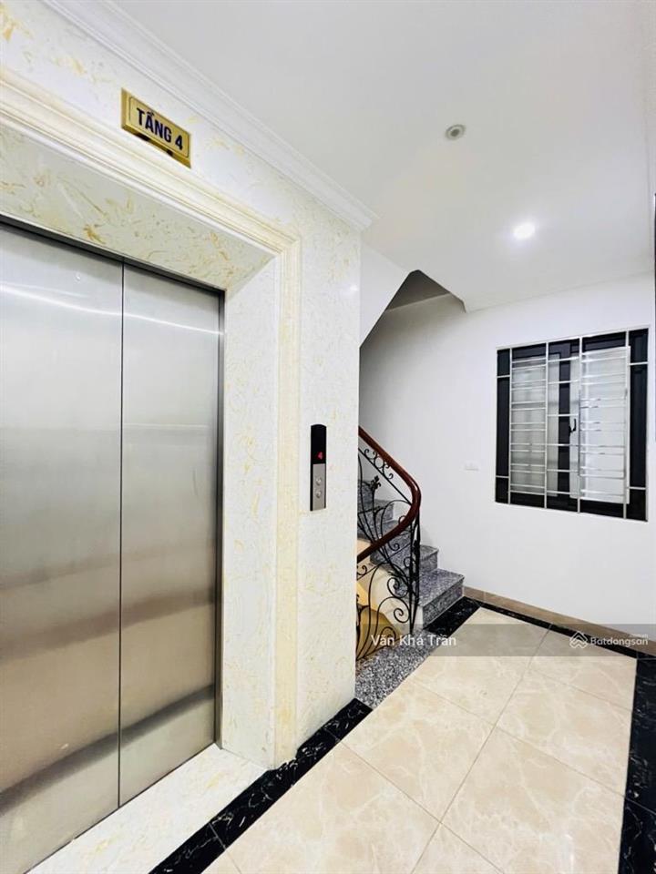 Bán nhà hoàng cầu phân lô ô tô vào nhà thang máy vừa ở vừa kinh doanh tốt 59m2 giá 30,5 tỷ