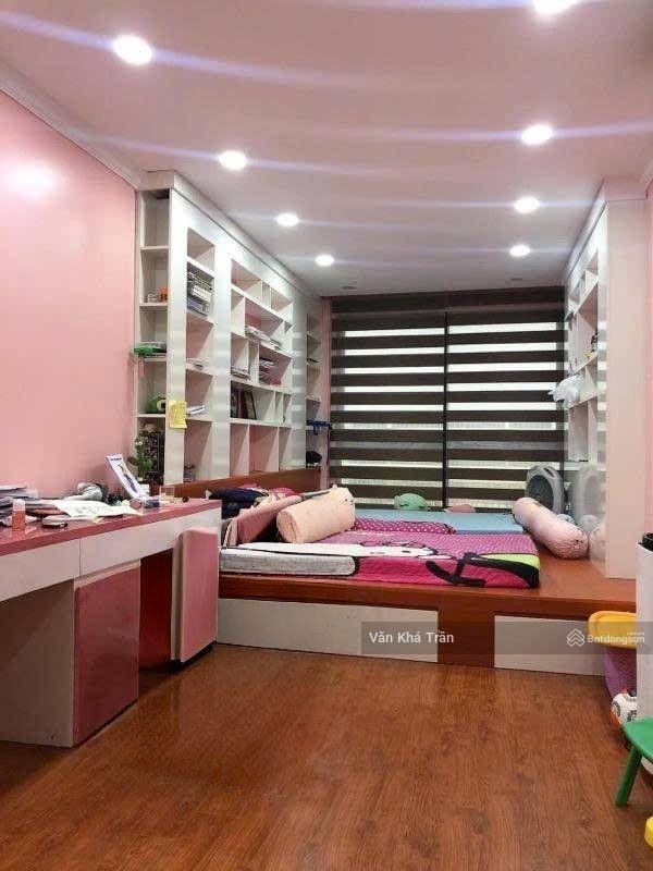 Chính chủ bán nhà riêng tại phố hoàng cầu, đống đa 64m, mt6, 6 tầng, giá 32 tỷ