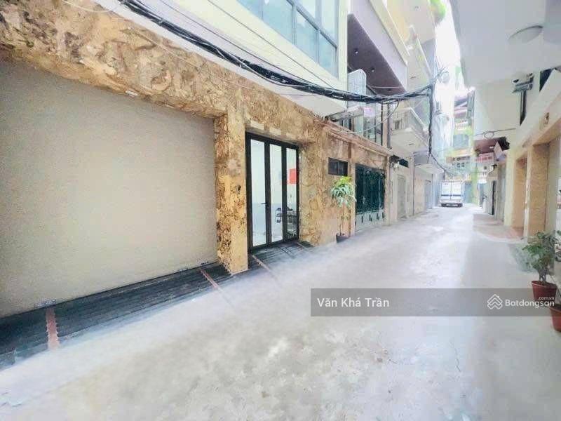 Chính chủ bán nhà riêng tại phố hoàng cầu, đống đa 64m, mt6, 6 tầng, giá 32 tỷ