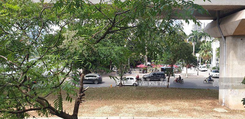 Chính chủ bán nhà mặt phố hoàng cầu, đống đa, view hồ đẹp, 50m 29.5 tỷ