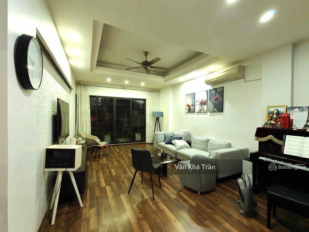 Bán nhà hoàng cầu, đống đa phân lô ô tô tránh vỉa hè 51m2 giá 30,5 tỷ