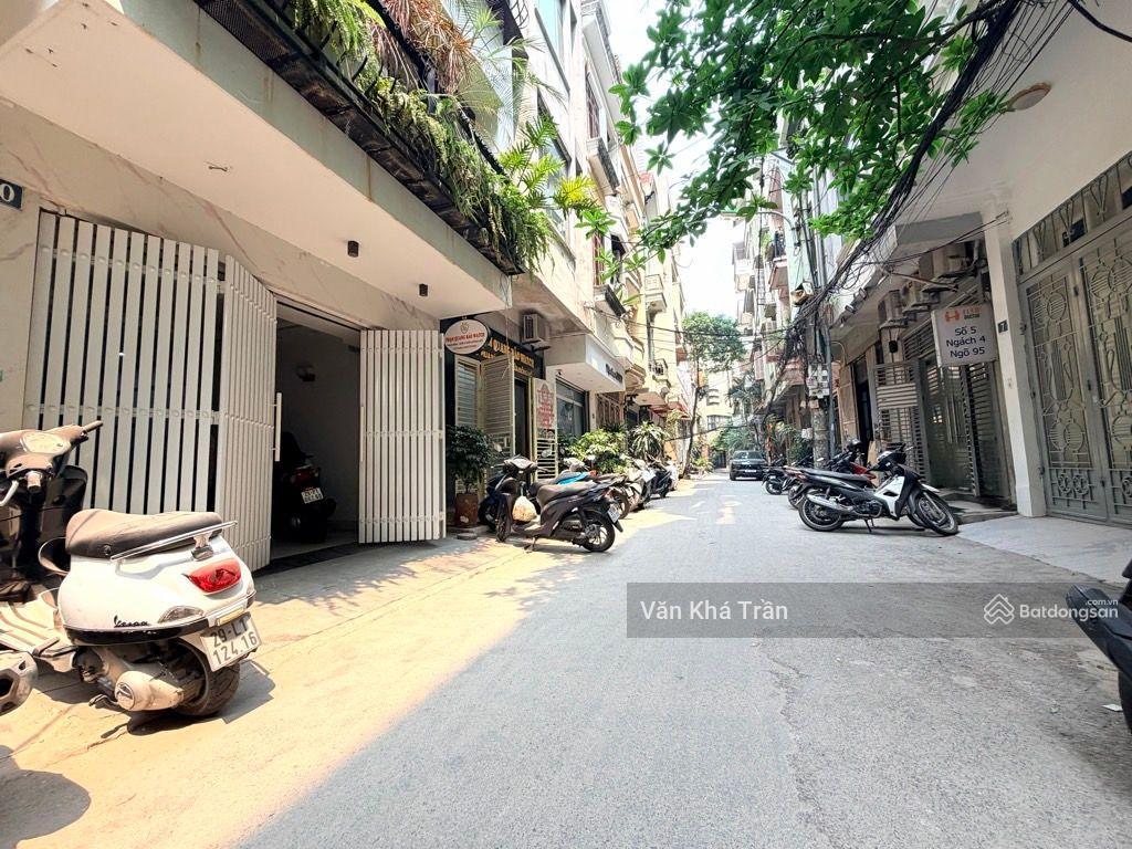 Bán nhà hoàng cầu, đống đa phân lô ô tô tránh vỉa hè 51m2 giá 30,5 tỷ
