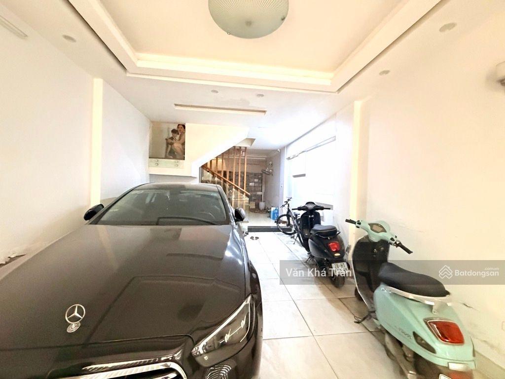 Bán nhà hoàng cầu, đống đa phân lô ô tô tránh vỉa hè 51m2 giá 30,5 tỷ