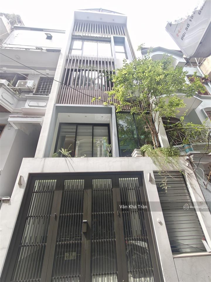 Bán nhà hoàng cầu phân lô ô tô tránh gần phố 60m2 giá 26 tỷ