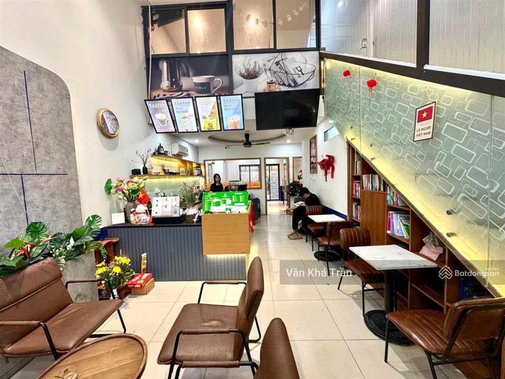 Bán nhà hoàng cầu phân lô ô tô tránh gần phố 60m2 giá 26 tỷ