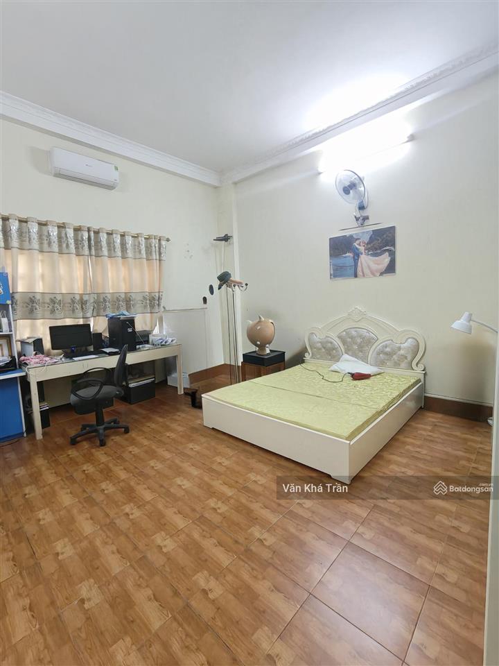 Bán nhà hoàng cầu siêu hiếm, ô tô vào nhà, mặt tiền 5m, giá 26 tỷ