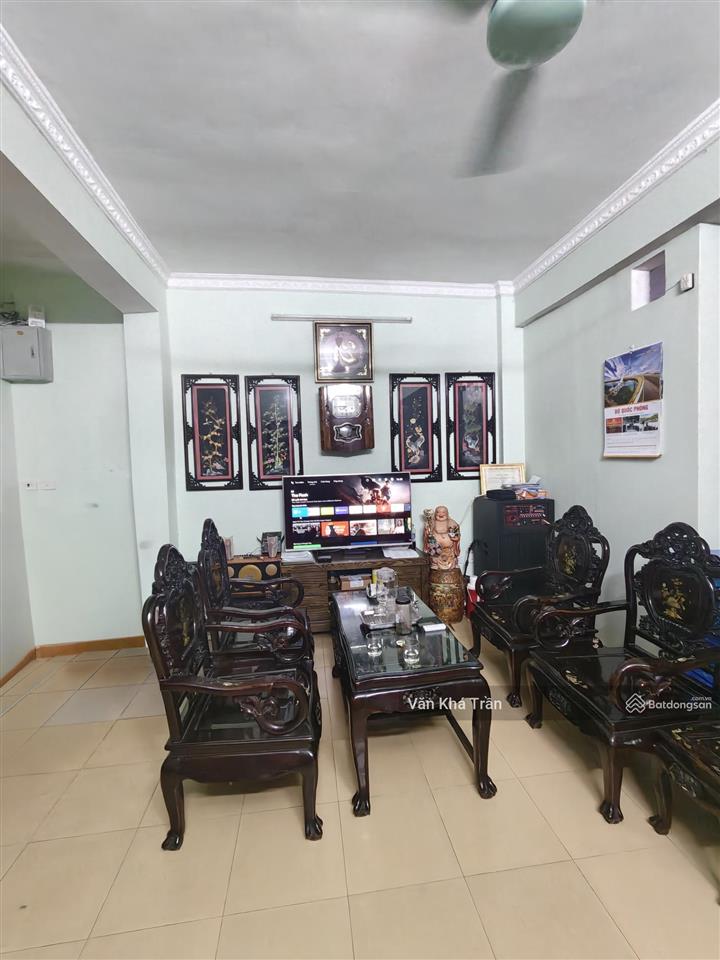 Bán nhà hoàng cầu siêu hiếm, ô tô vào nhà, mặt tiền 5m, giá 26 tỷ