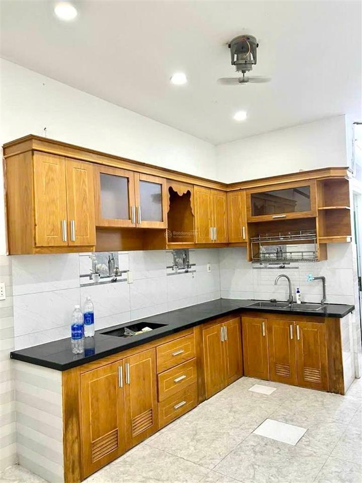 Nhà lê đức thọ  sát mặt tiền  65m  2 tầng  chỉ 4.6 tỷ