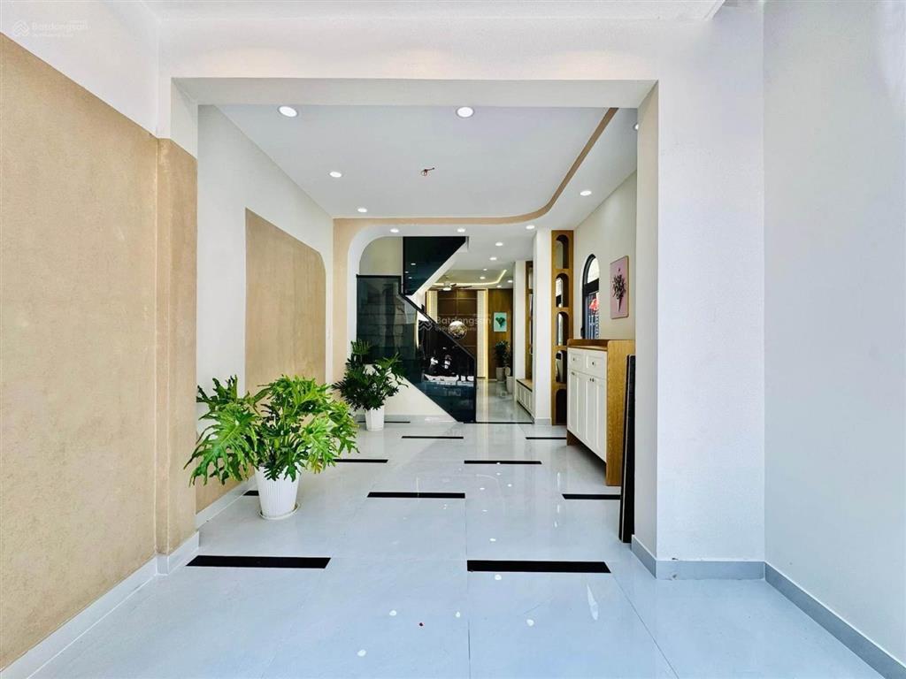 Gần 60m ngang 4.5m sổ vuông a4 full nội thất cao cấp 8,45 tỷ