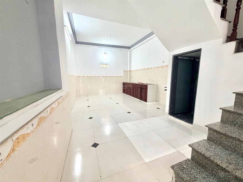 Mặt tiền chợ hạnh thông tây kinh doanh đỉnh 4 tầng