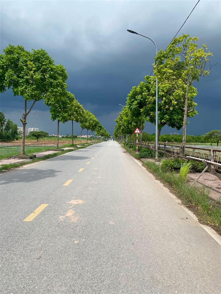 Đất đẹp gần vành đai 4  cần ra nhanh