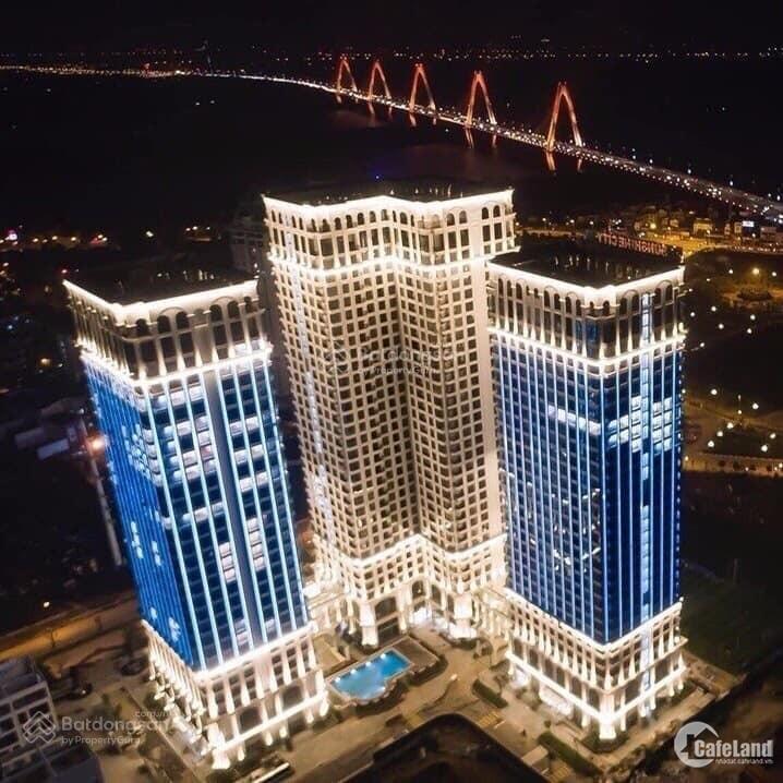 Cần bán căn góc 3ngủ 90m2 tòa sunshine riverside tây hồ. tầng cao view bể bơi thoáng sáng.