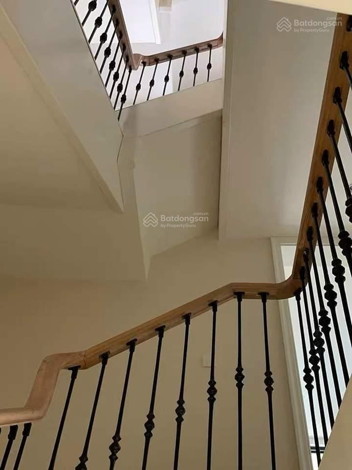 Chính chủ tôi cho thuê nhà đẹp, thang máy, 91m2, 5t giáp hoàng quốc việt, tô hiệu, nghĩa tân, 26tr