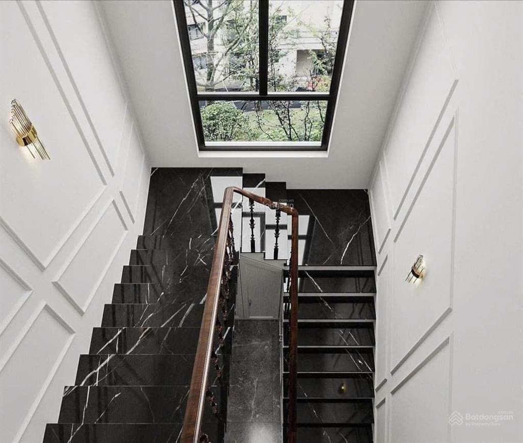 Gia đình tôi cho thuê nhà đẹp, cạnh xã đàn, ô chợ dừa, nguyễn lương bằng, thang máy, 78m2x 6t*32 tr