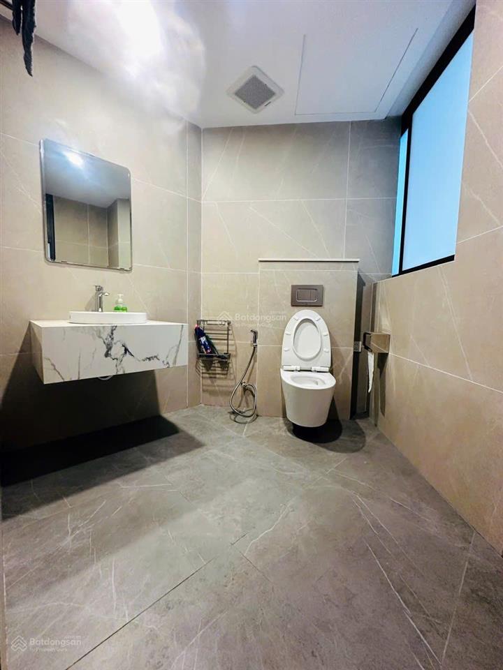 Nhà tôi cho thuê nhà mới xây, sát đội cấn, giang văn minh, đốc ngữ, thang máy 117m2* 5t 36 tr