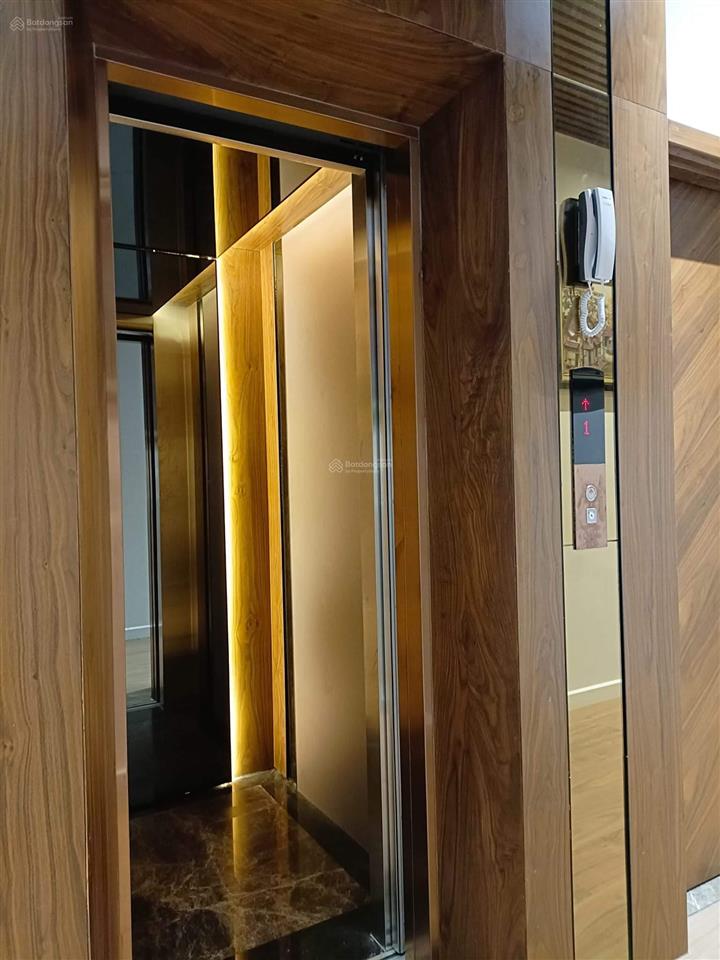 Cho thuê nhà mới xây, cạnh chùa bộc, phạm ngọc thạch, tôn thất tùng, thang máy 107m2* 5t 37 tr