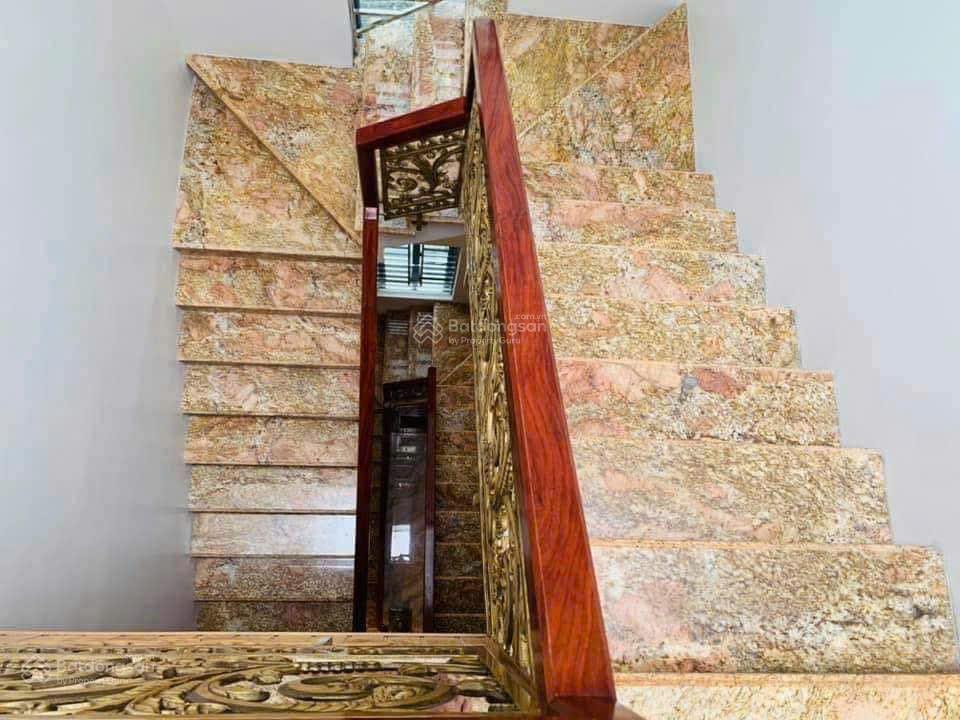 Cho thuê nhà, 120m2, 6t, gần nguyễn tuân, vũ trọng phụng, nguyễn huy tưởng, 47 tr, kd, vp, nhà hàng