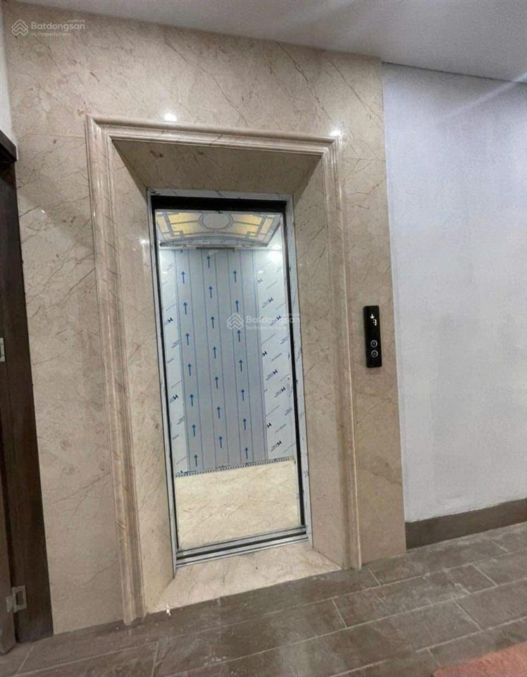 Chính chủ tôi cho thuê nhà xây mới, thang máy, 105m2 5t, giáp lò đúc, hòa mã, hàm long37 tr