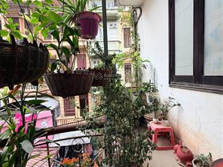 Bán nhà mặt phố pháo đài láng đống đa vị trí vàng kinh doanh đỉnh dt 72m 4 tầng mt6,2m giá 31,8 tỷ