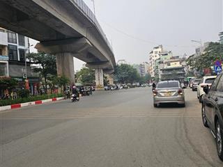 Khu vực hiểmmặt phố hào nam đống đa kinh doanh tiện ích dt 43m 5 tầng mt 3,6m giá 23,5 tỷ